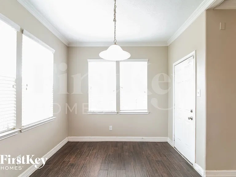 8303 Egret Bay Cir — Photo 7