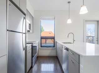 455 Harvard St #PENTHOUSE 12, Brookline, MA 02446
