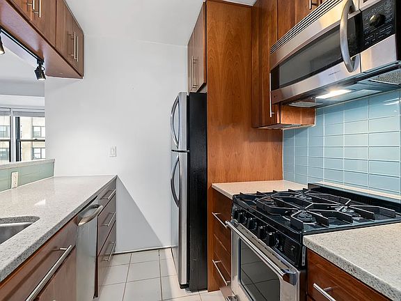 2nd image of 201 E 36th St APT 3E