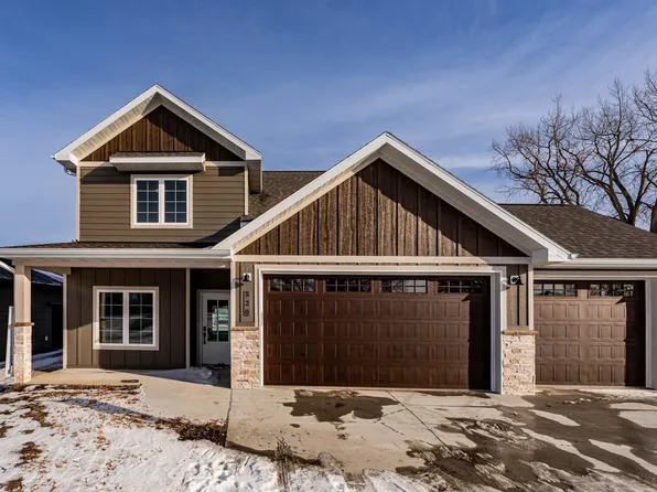 520 Leondard St, Hawley, MN 56549