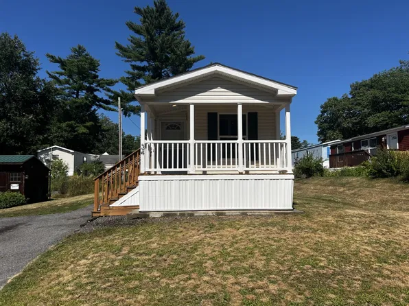 34 Pine Grove Dr #Pg34, Standish, ME 04084