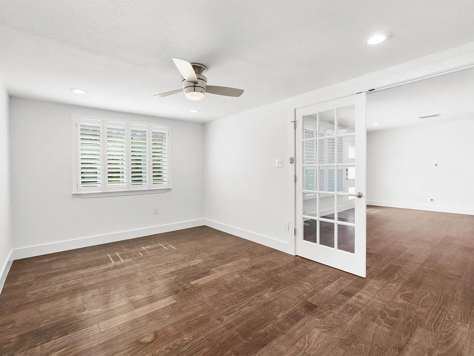 4 bed, 3.0 bath, 1843 sqft, $3,000 — Photo 4