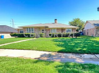 2105 Hunters Rdg, Carrollton, TX 75006