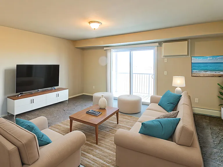 Jefferson Creek Apartments — Photo 29