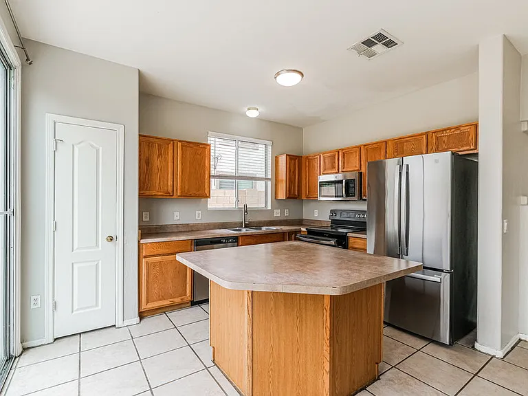13519 W San Juan Ct — Photo 8