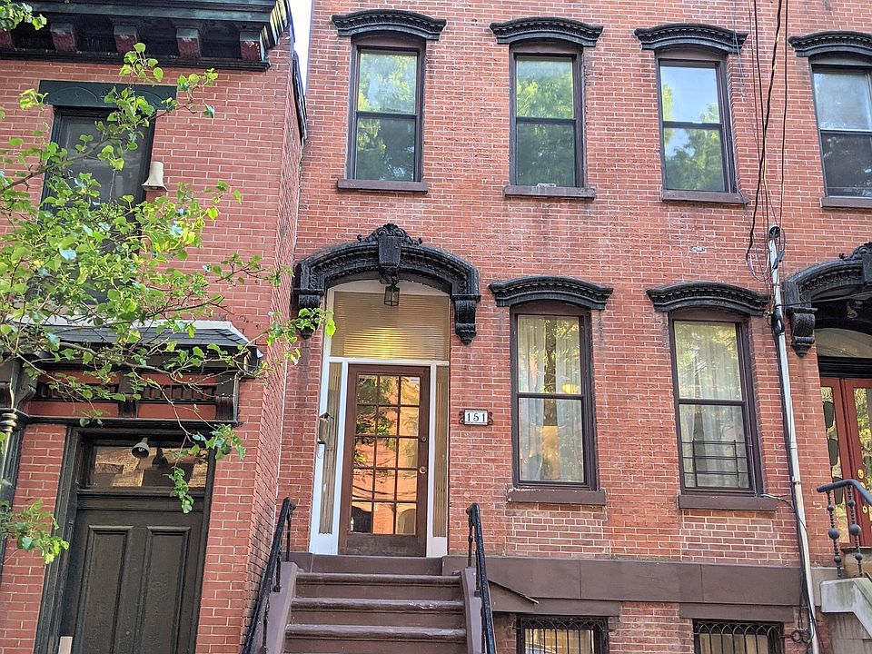 1st image of 151 Mercer St #2