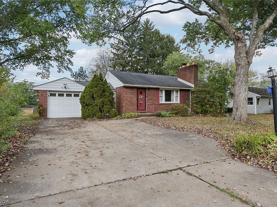 1st image of 3727 Edgehill Cir NW