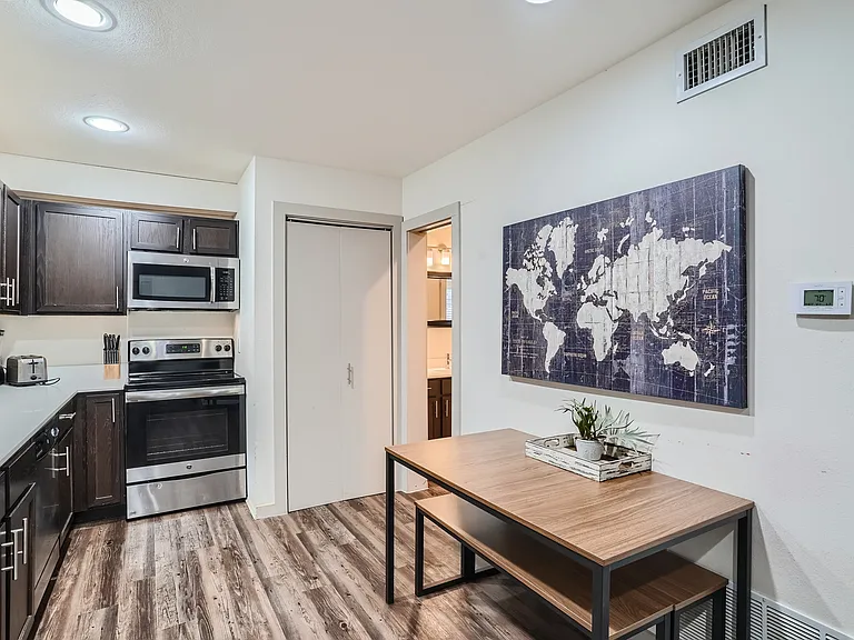 2806 Reagan St #104 — Photo 6
