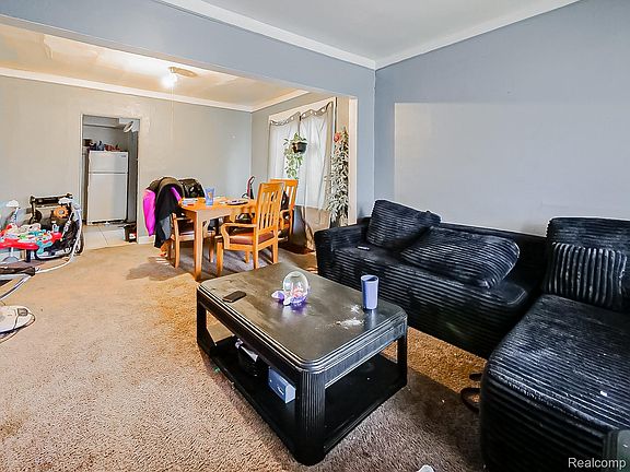 4th image of 12675 August St