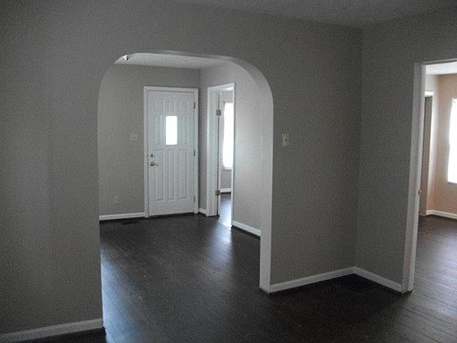 5th image of 217 Cereal Ave