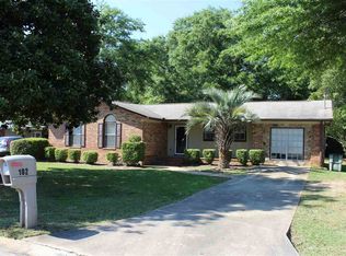 102 Scarborough Rd, Centerville, GA 31028