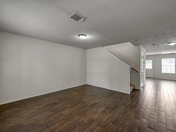 5th image of 23919 Kingbriar Dr