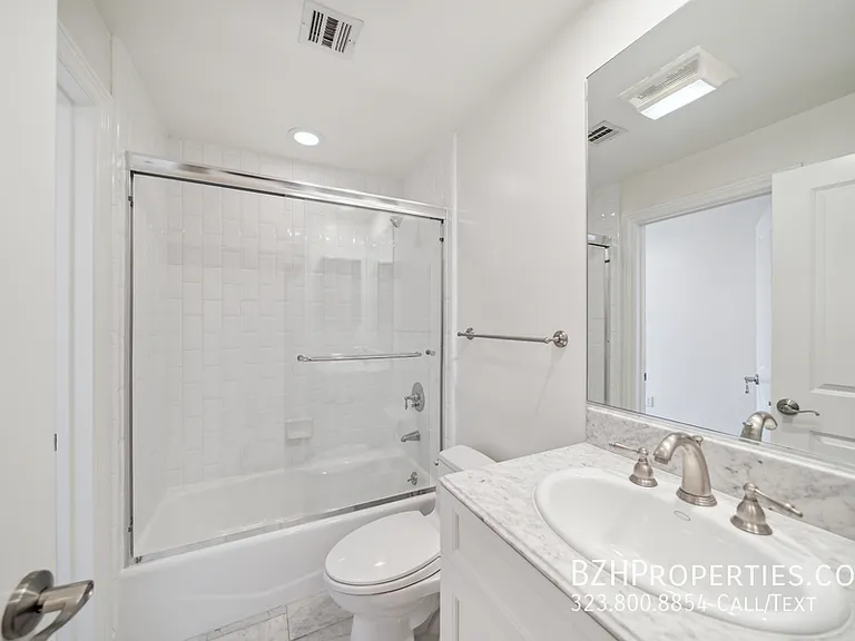 1050 S Holt Ave #404A — Photo 9