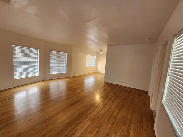 124 Isle Of Venice Dr APT 3