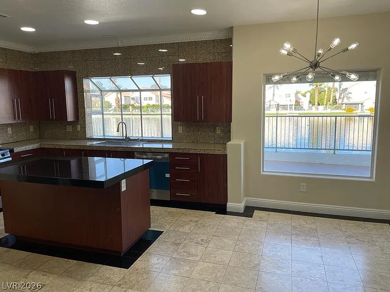 2960 Sun Lake Dr — Photo 7