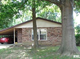 1305 W Central St, Marion, IL 62959