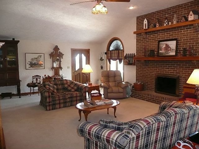 Living Room & Fireplace