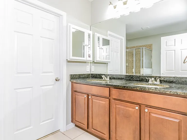 3445 Brant St — Photo 9