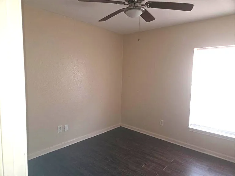 3734 Honey Creek Dr — Photo 8