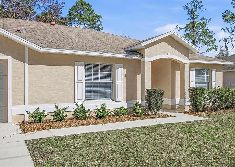 1st image of 15 Pineland Ln