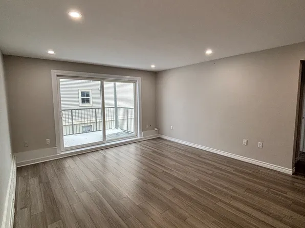 57 Melrose Ave #3, Halifax, NS B3N 2E5