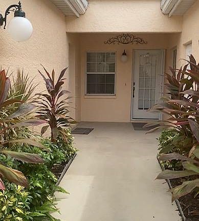 2nd image of 1104 Gondola Park Dr #11