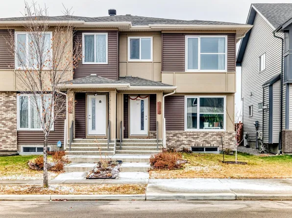 2008 Cavanagh Dr SW, Edmonton, AB T6W 3M6