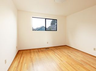 109 N 51st St, Seattle, WA 98103