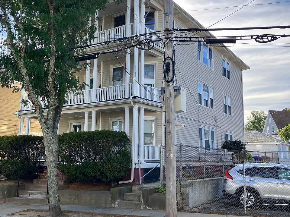 2nd image of 275 Oconnor St #2