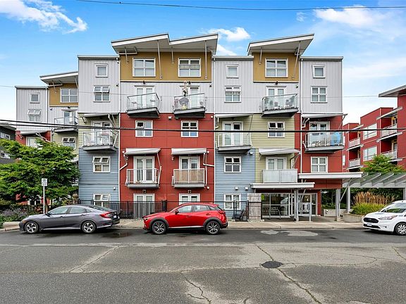 2nd image of 787 Tyee Rd #204