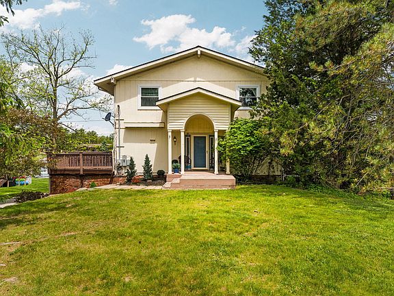 2nd image of 7490 Ledgewood Dr