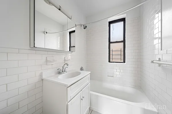 Rented by Elegran | media 5