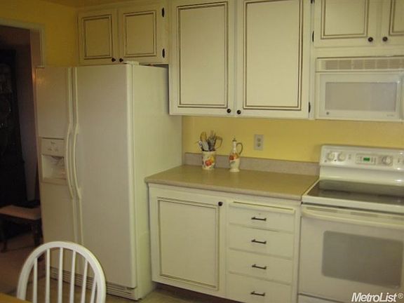 3rd image of 6404 Ebano Ct