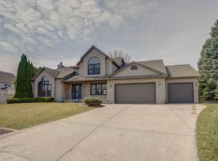 1830 Cobblestone Ct, Sun Prairie, WI 53590
