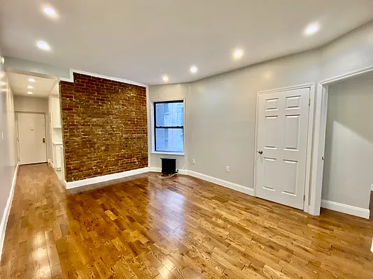 Rented by Compass | media 15