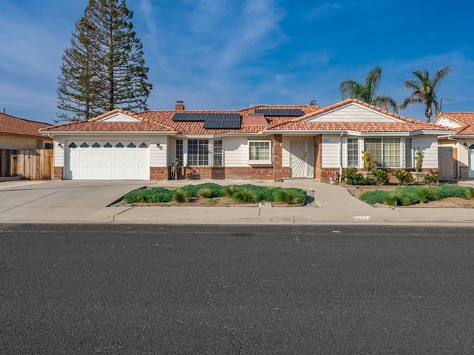 1st image of 2377 Frederick Way