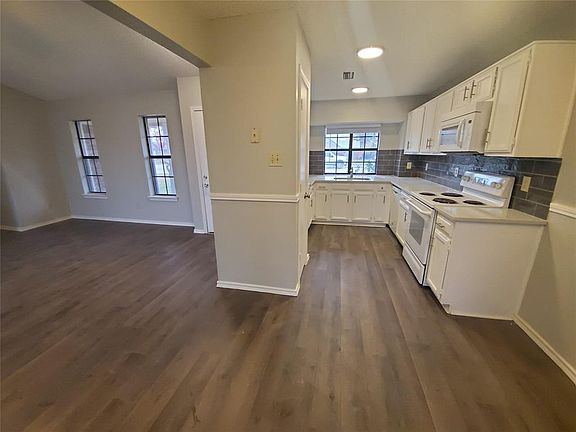5th image of 1311 Devonshire Ln