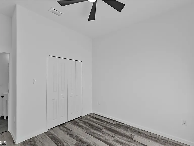 603 Hawthorne Ave S — Photo 11