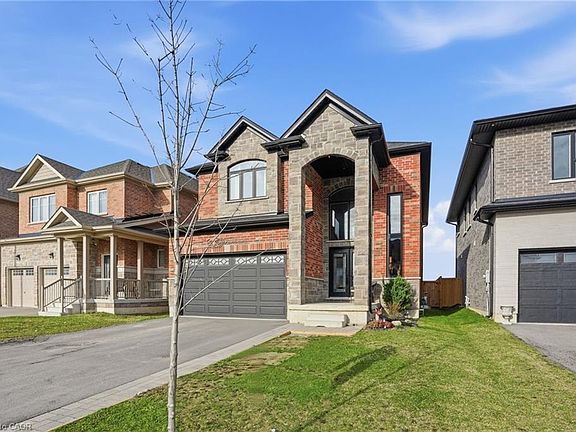 2nd image of 83 Homestead Way