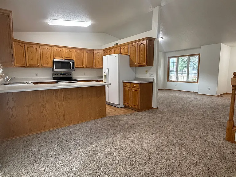 3029 Stonewall Dr — Photo 7
