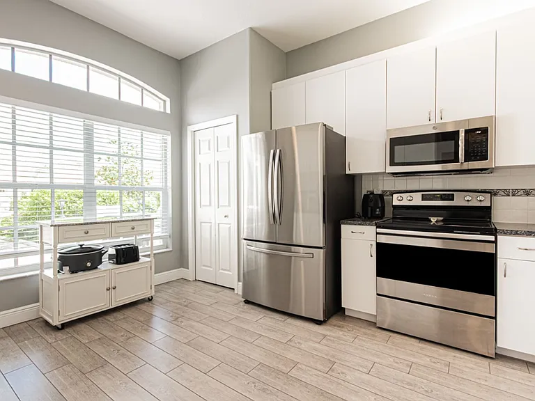 12855 Devonshire Lakes Cir — Photo 5