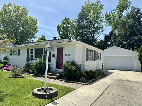 2822 Homer Ave, Erie, PA 16506