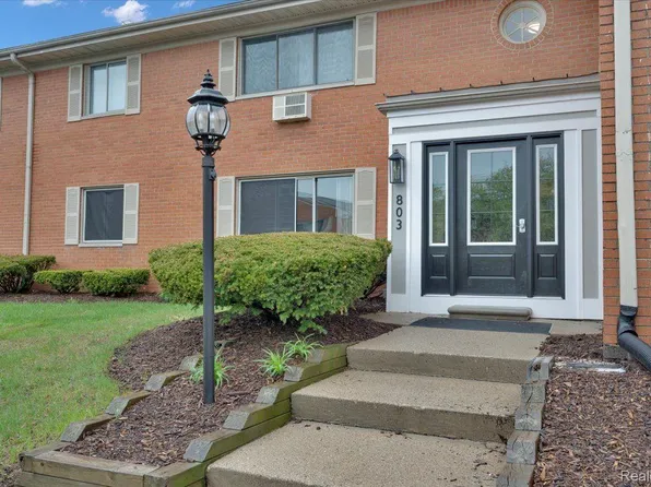 803 Plate St Unit 102, Rochester, MI 48307