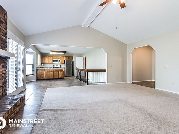 5th image of 960 Mercy Dr
