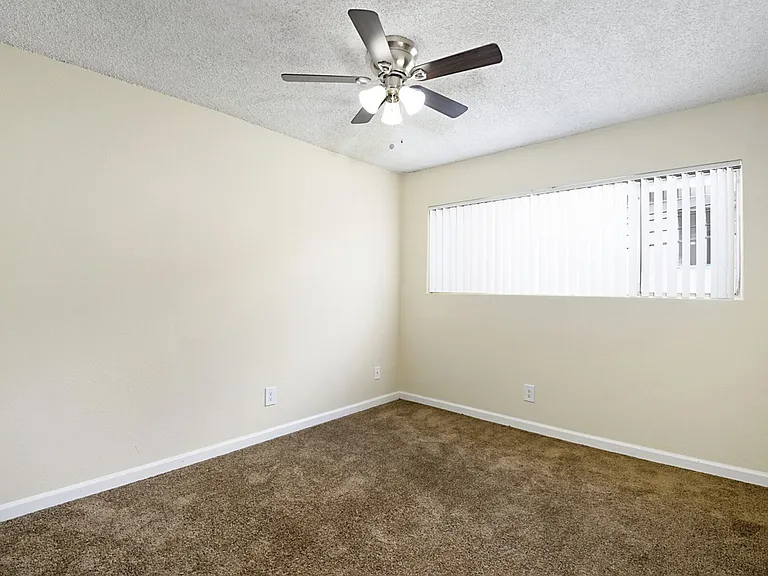 15735-15743 Eucalyptus Ave — Photo 23