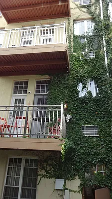 Rented by Grand & Co. | media 38