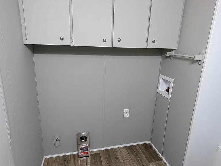 154 Callaway Ln — Photo 16