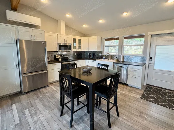 2485 NW Todds Crest Dr #2, Bend, OR 97703