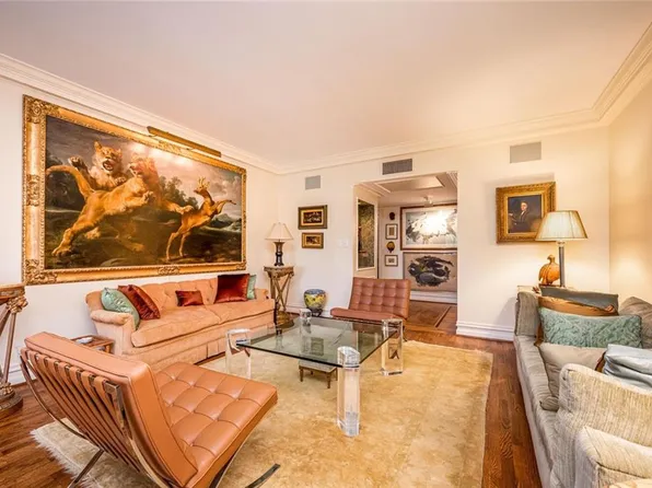 2769 Peachtree Rd NE APT 8, Atlanta, GA 30305