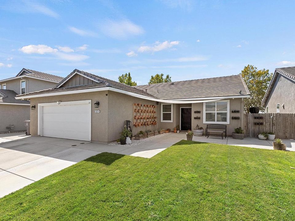 1st image of 2074 River Wood Dr